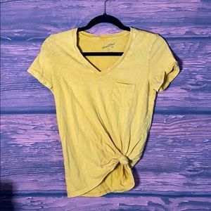Mustard/yellow top